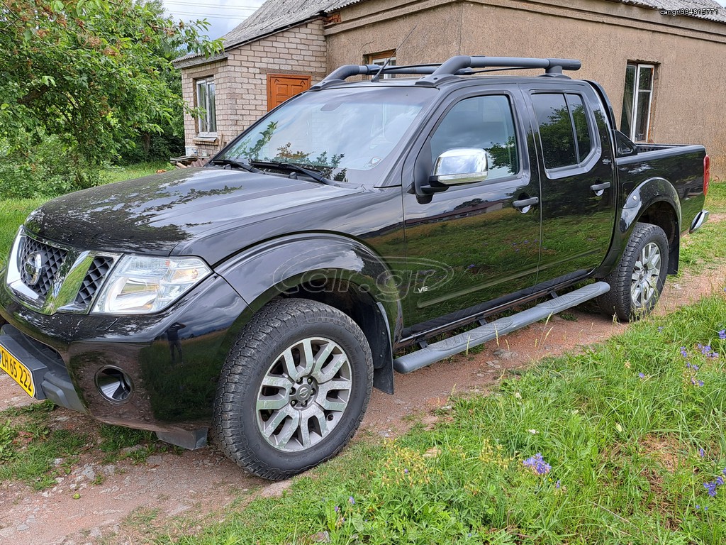NISSAN NAVARA 2013