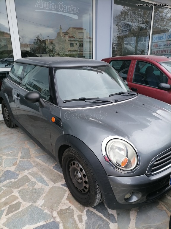 MINI ONE 2010