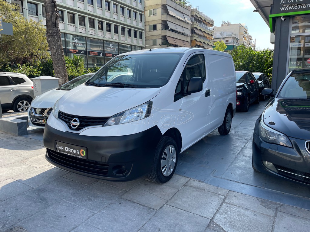NISSAN NV200 2019