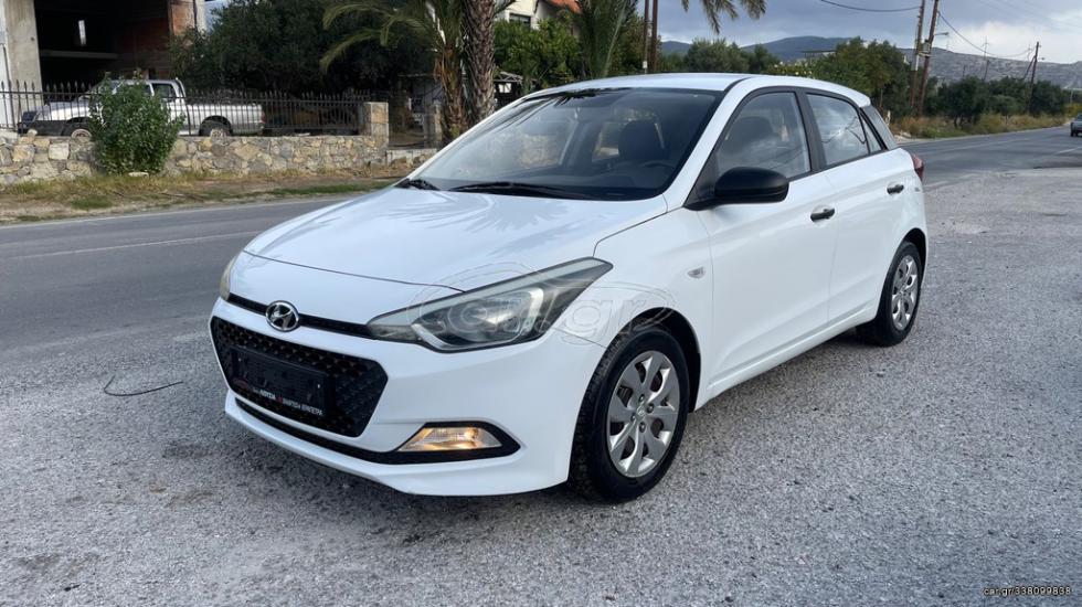 HYUNDAI i20 2015