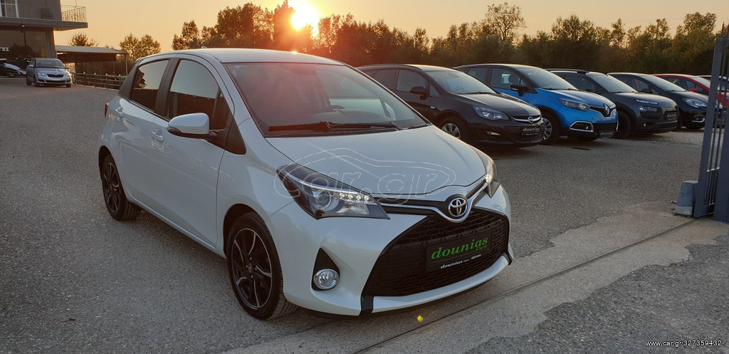 TOYOTA YARIS 2015