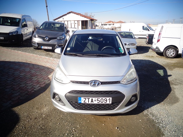 HYUNDAI i10 2016