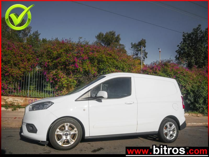 FORD TRANSIT COURIER 2021