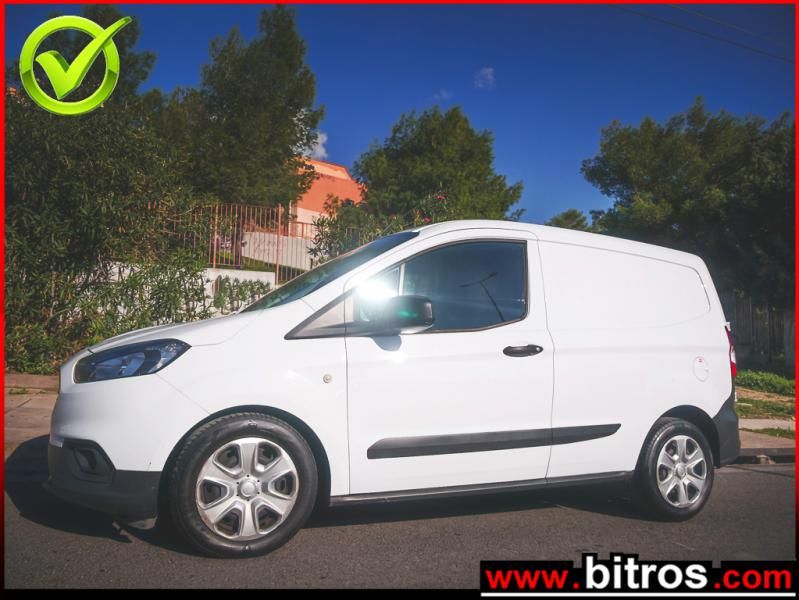 FORD TRANSIT COURIER 2020