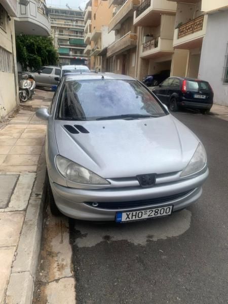 PEUGEOT 206 2002