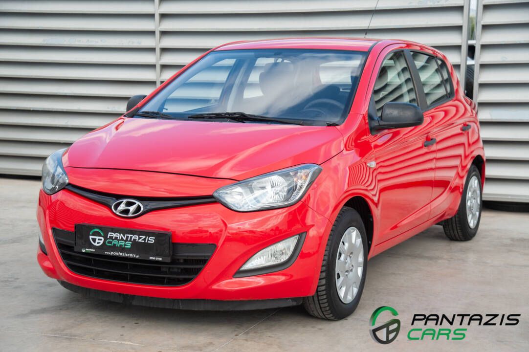 HYUNDAI i20 2013
