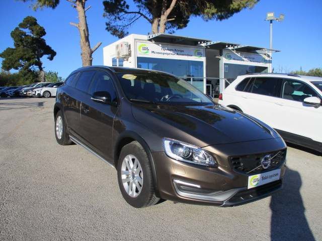 VOLVO V60 CROSS COUNTRY 2016