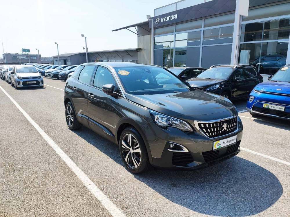 PEUGEOT 3008 2020