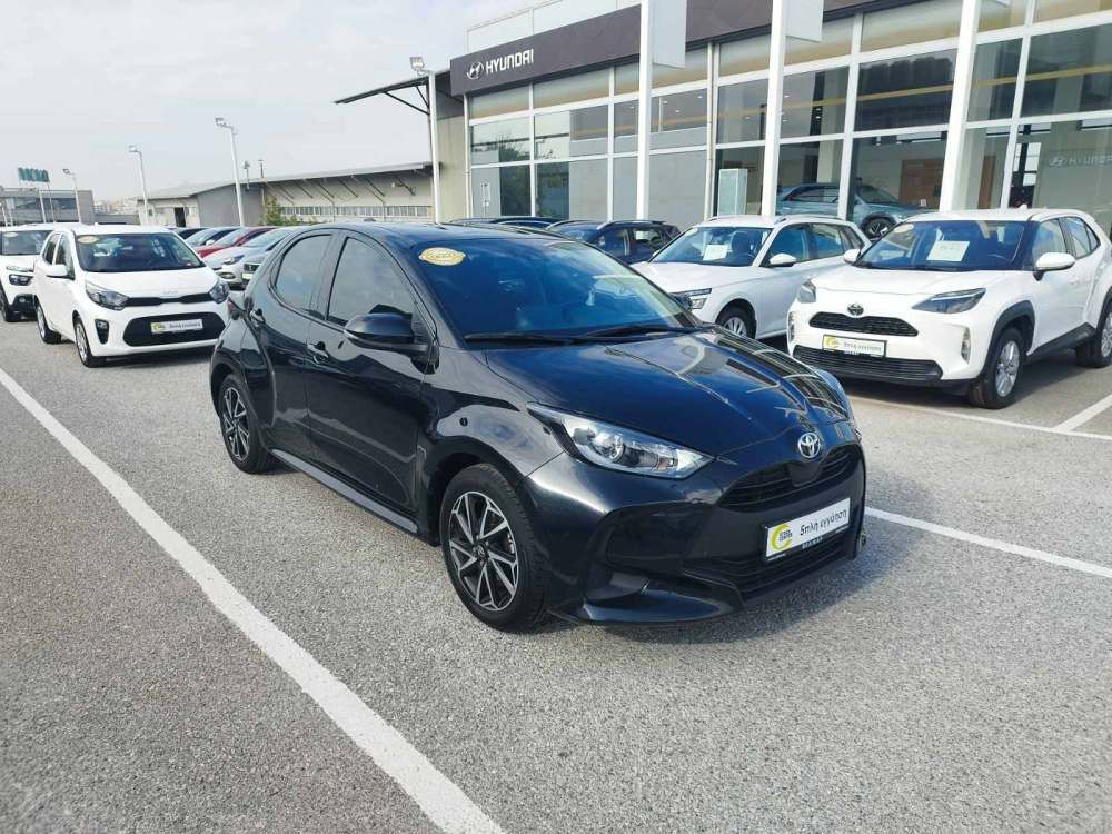TOYOTA YARIS 2021