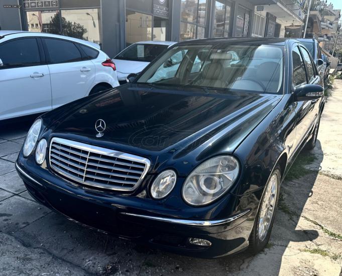 MERCEDES E200 2005