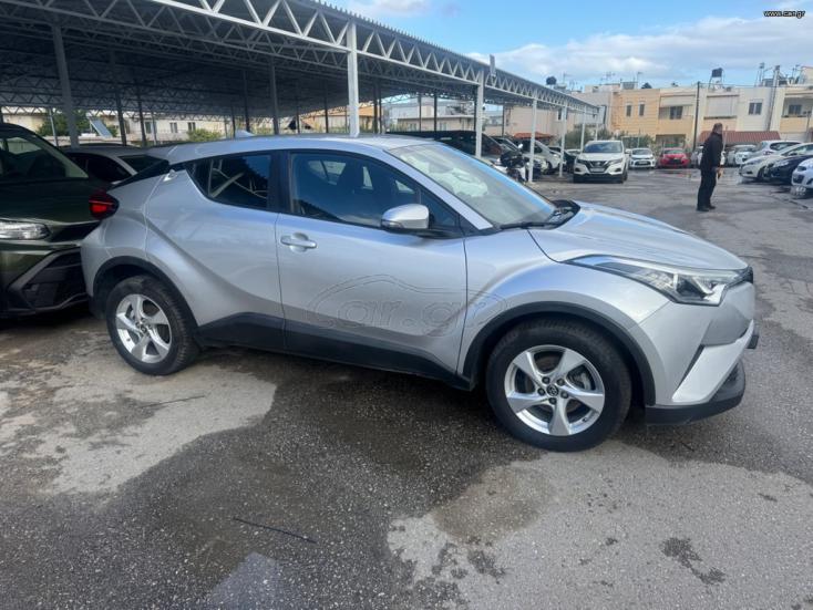 TOYOTA C-HR  2017