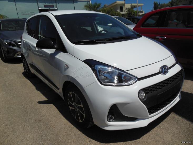 HYUNDAI i10 2016