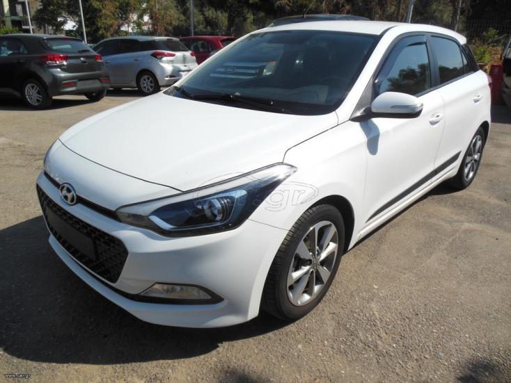 HYUNDAI i20 2015