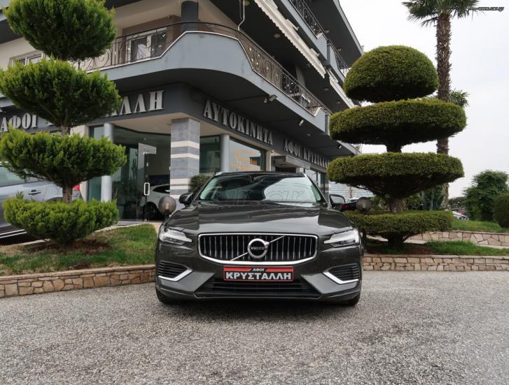 VOLVO V60 2021