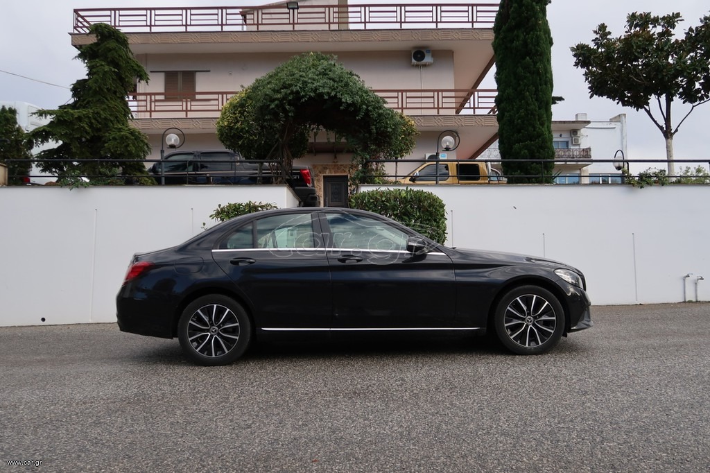 MERCEDES C220 2020