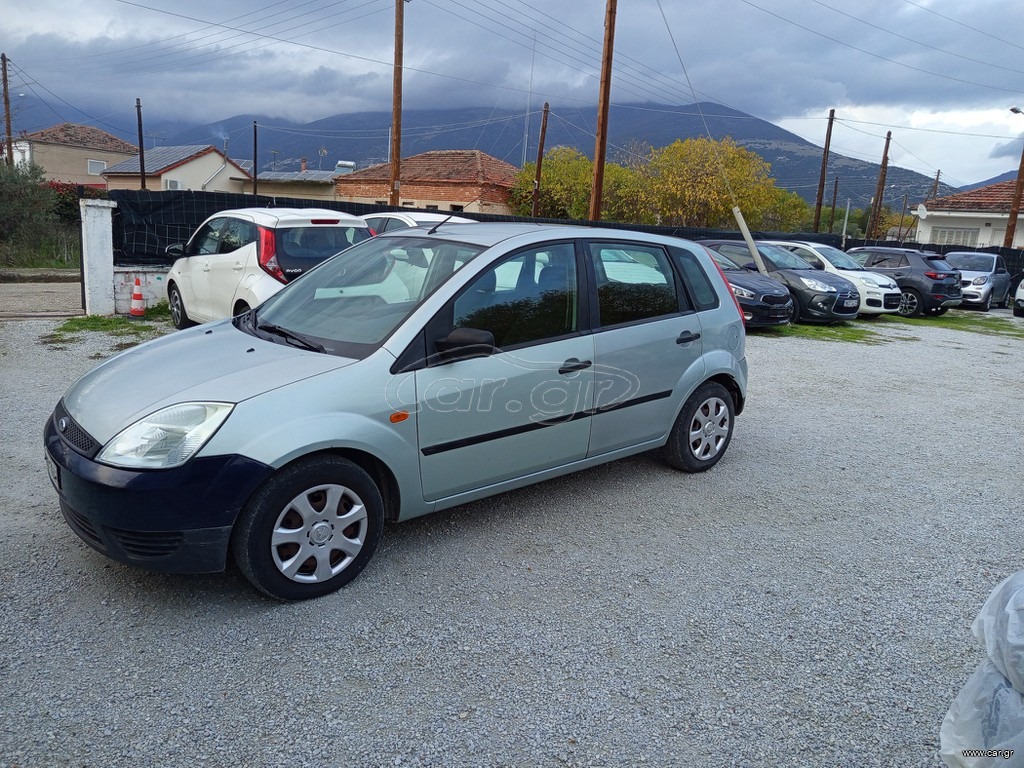 FORD FIESTA 2004