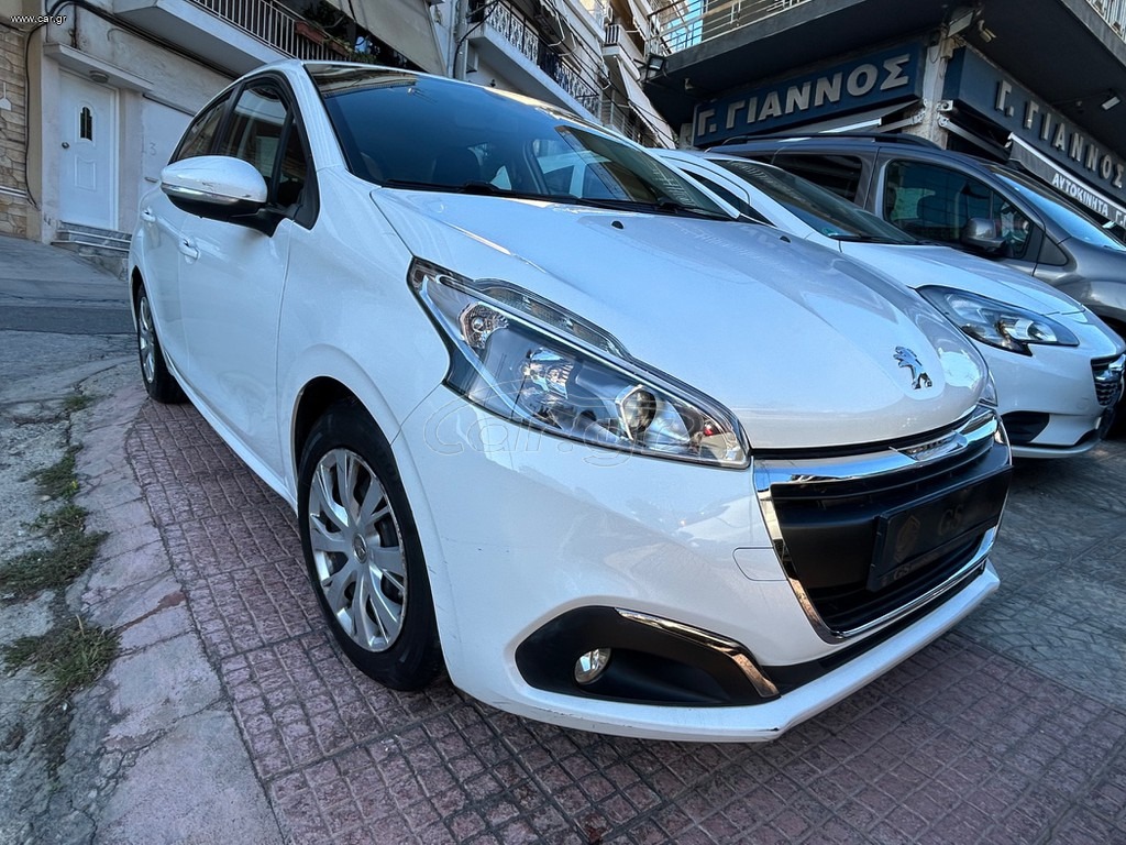 PEUGEOT 208 2018