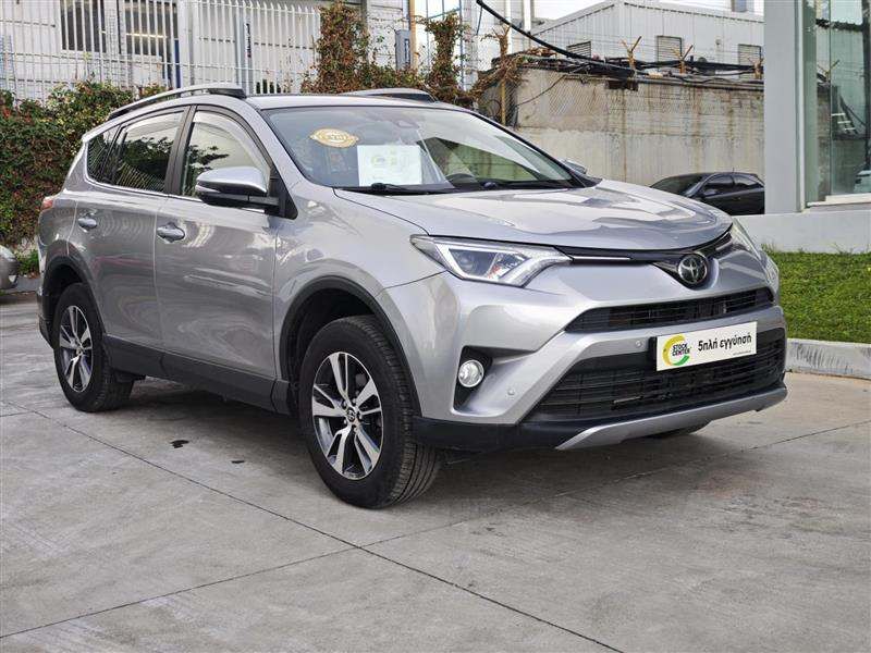 TOYOTA RAV4 2018
