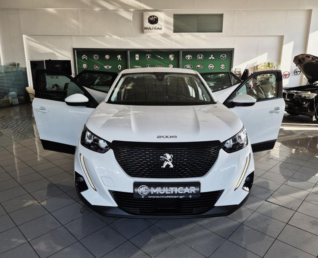 PEUGEOT 2008 2021