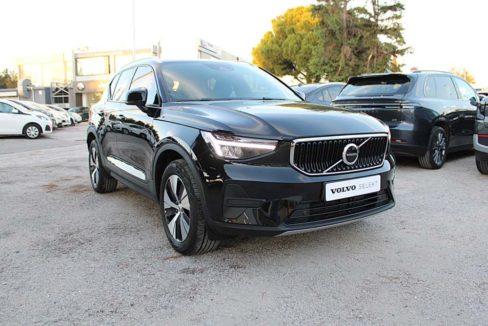 VOLVO XC 40 2023