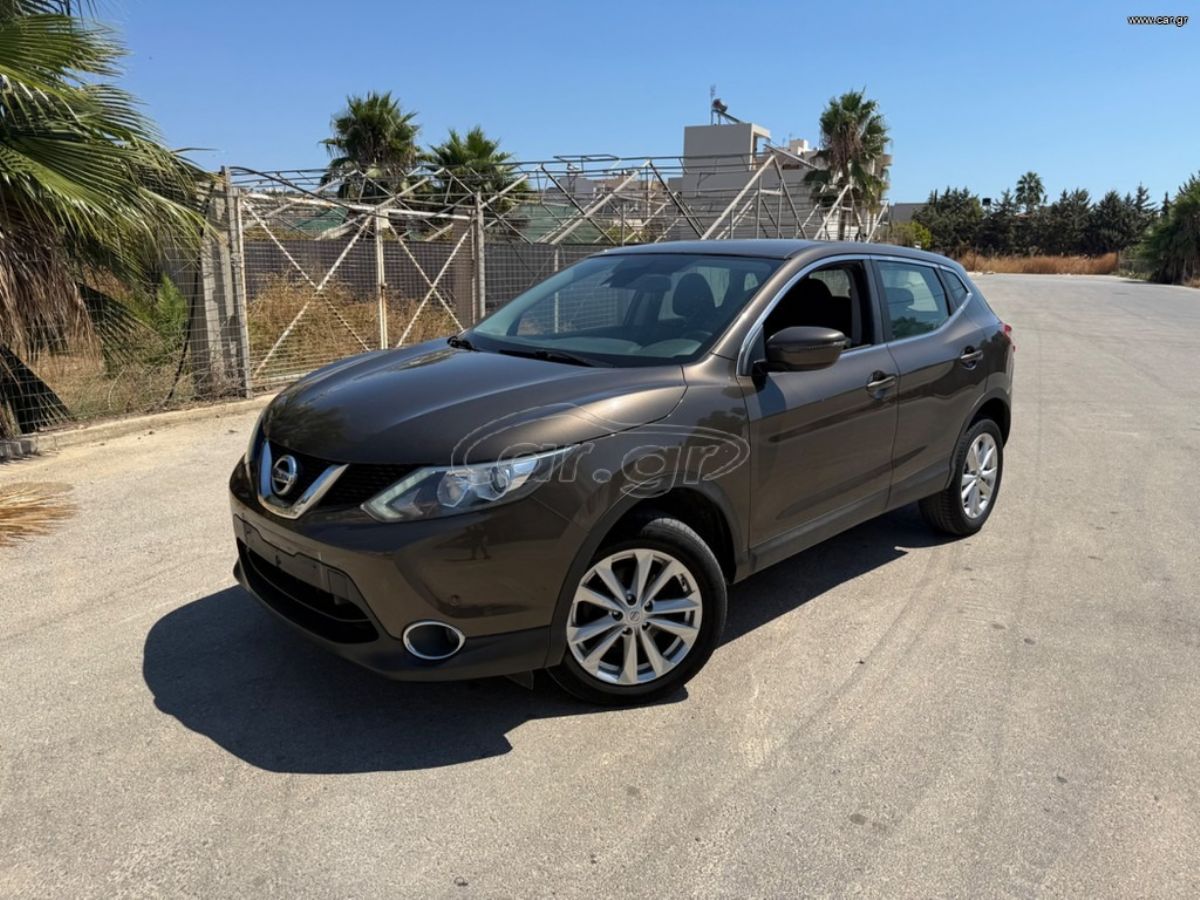 NISSAN QASHQAI 2015