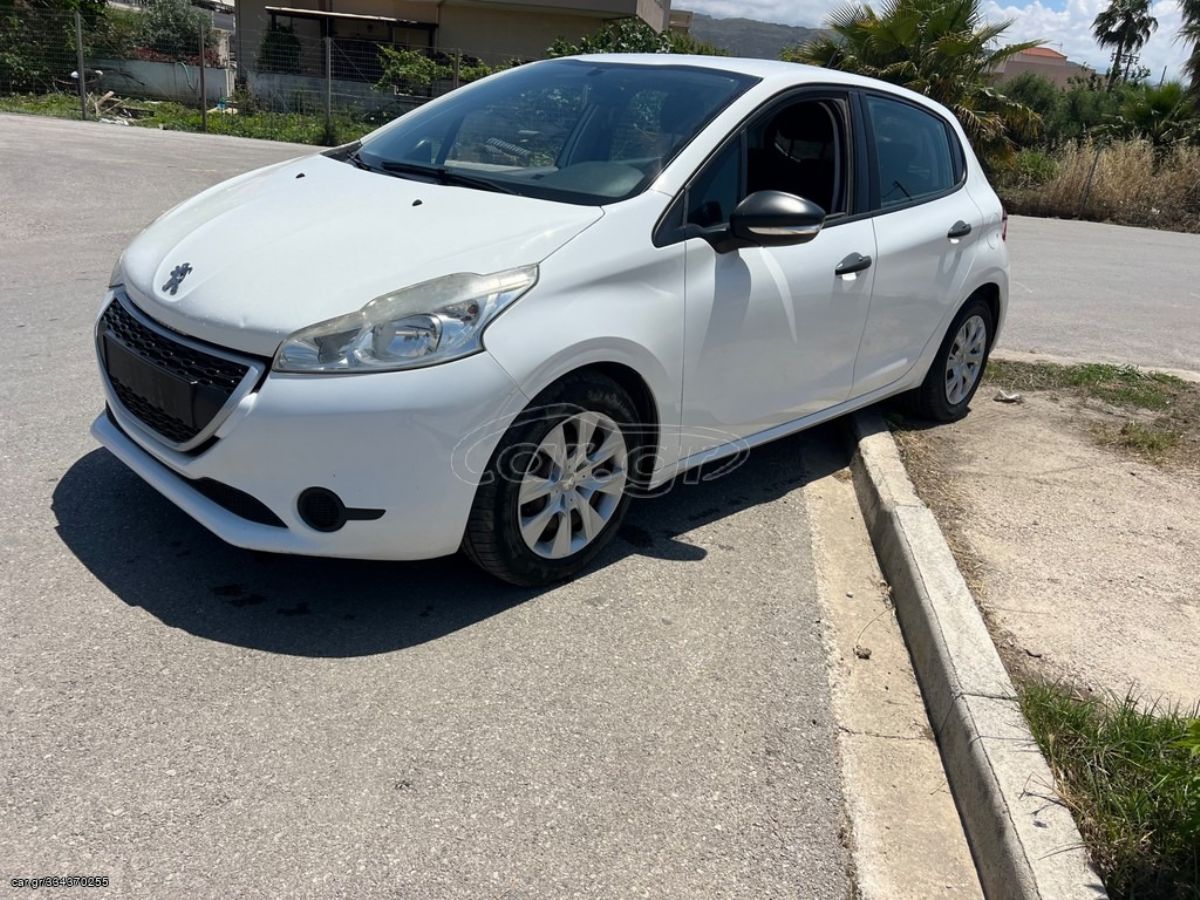 PEUGEOT 208 2017