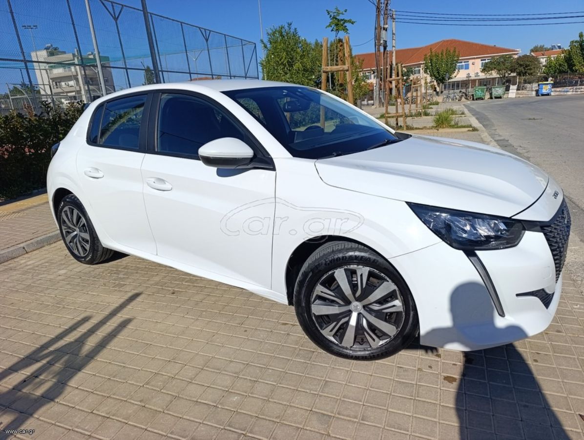 PEUGEOT 208 2021