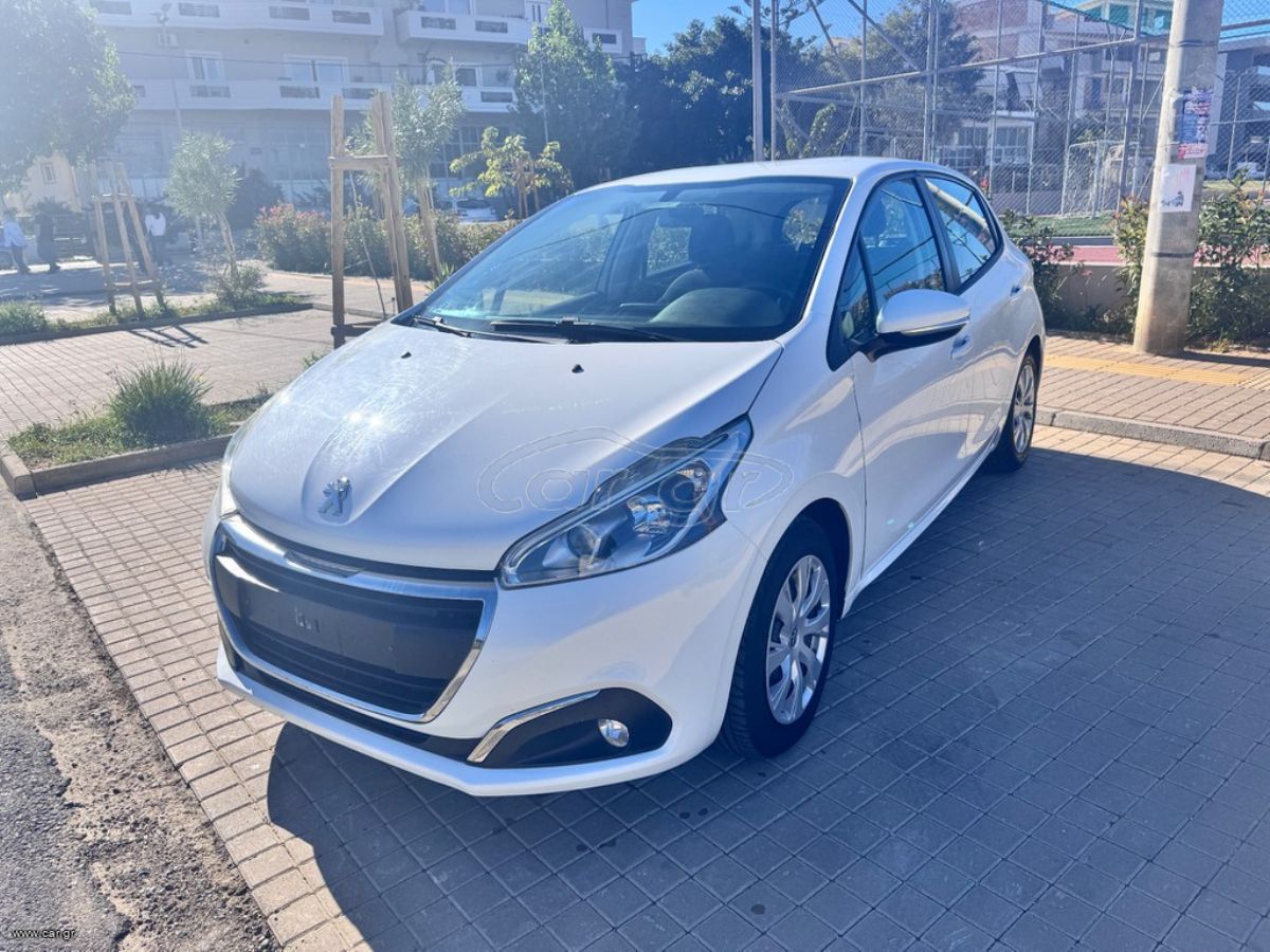 PEUGEOT 208 2017