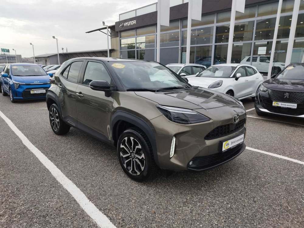 TOYOTA Yaris Cross 2022