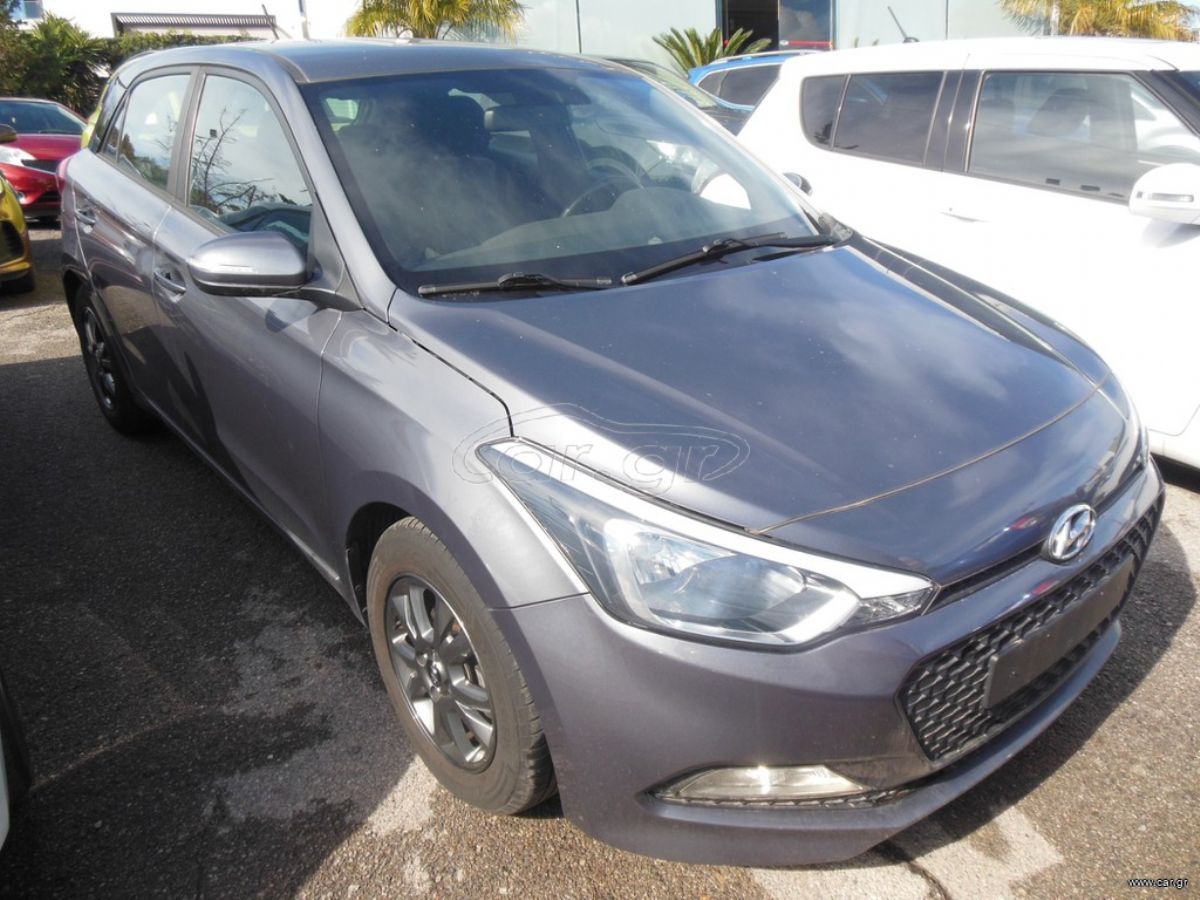 HYUNDAI i20 2017