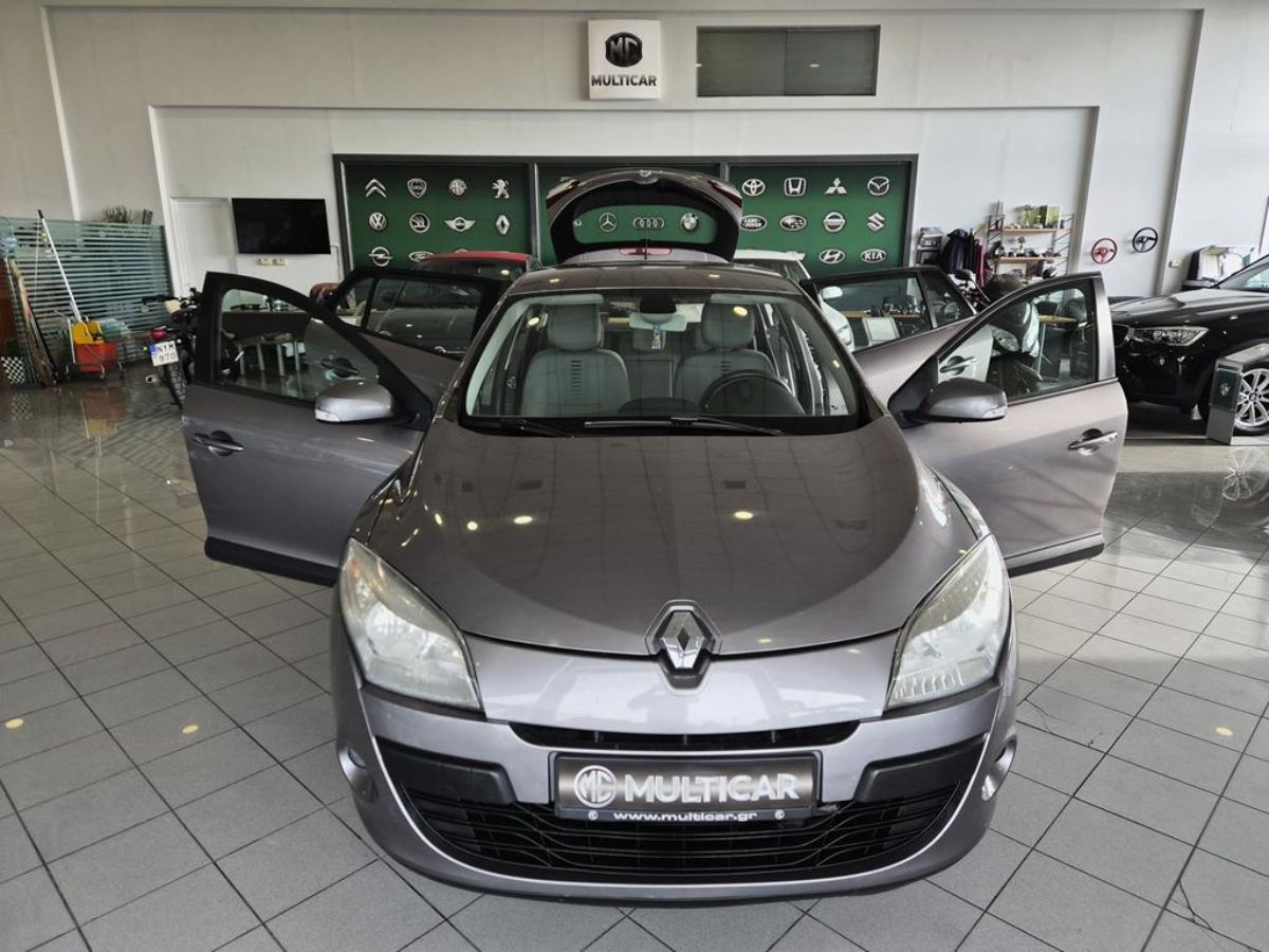 RENAULT Megane 2011