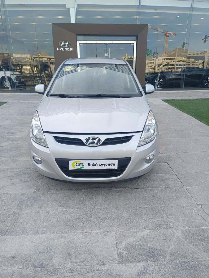 HYUNDAI i20 2012