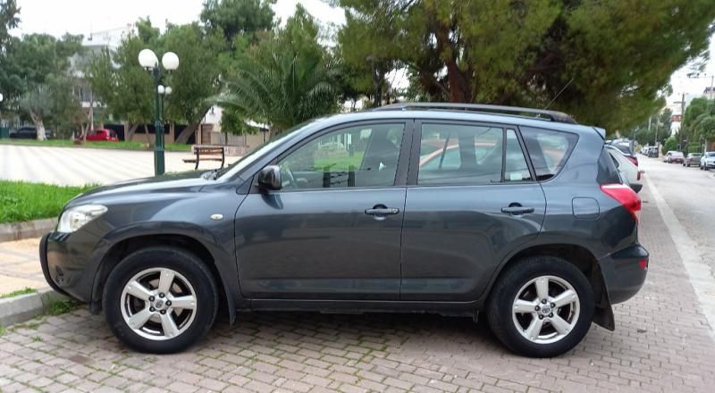 TOYOTA RAV4 2006