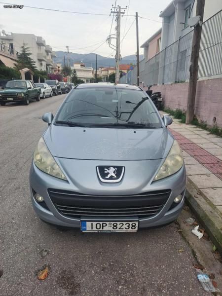 PEUGEOT 207 2010
