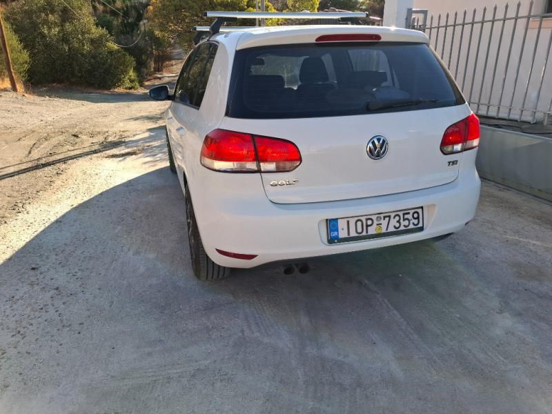 VW GOLF 2010