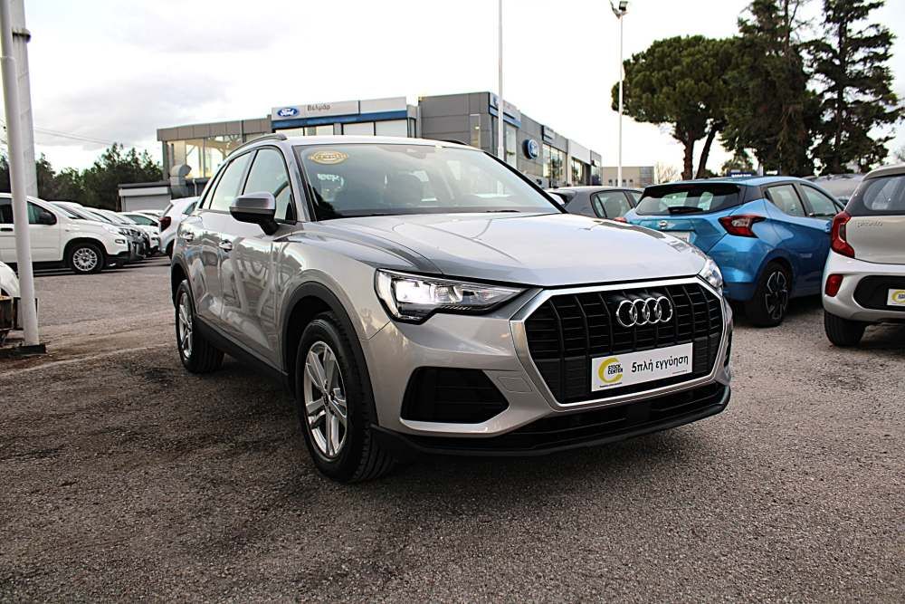 AUDI Q3 2021