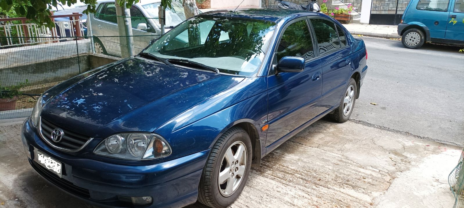 TOYOTA AVENSIS 2002