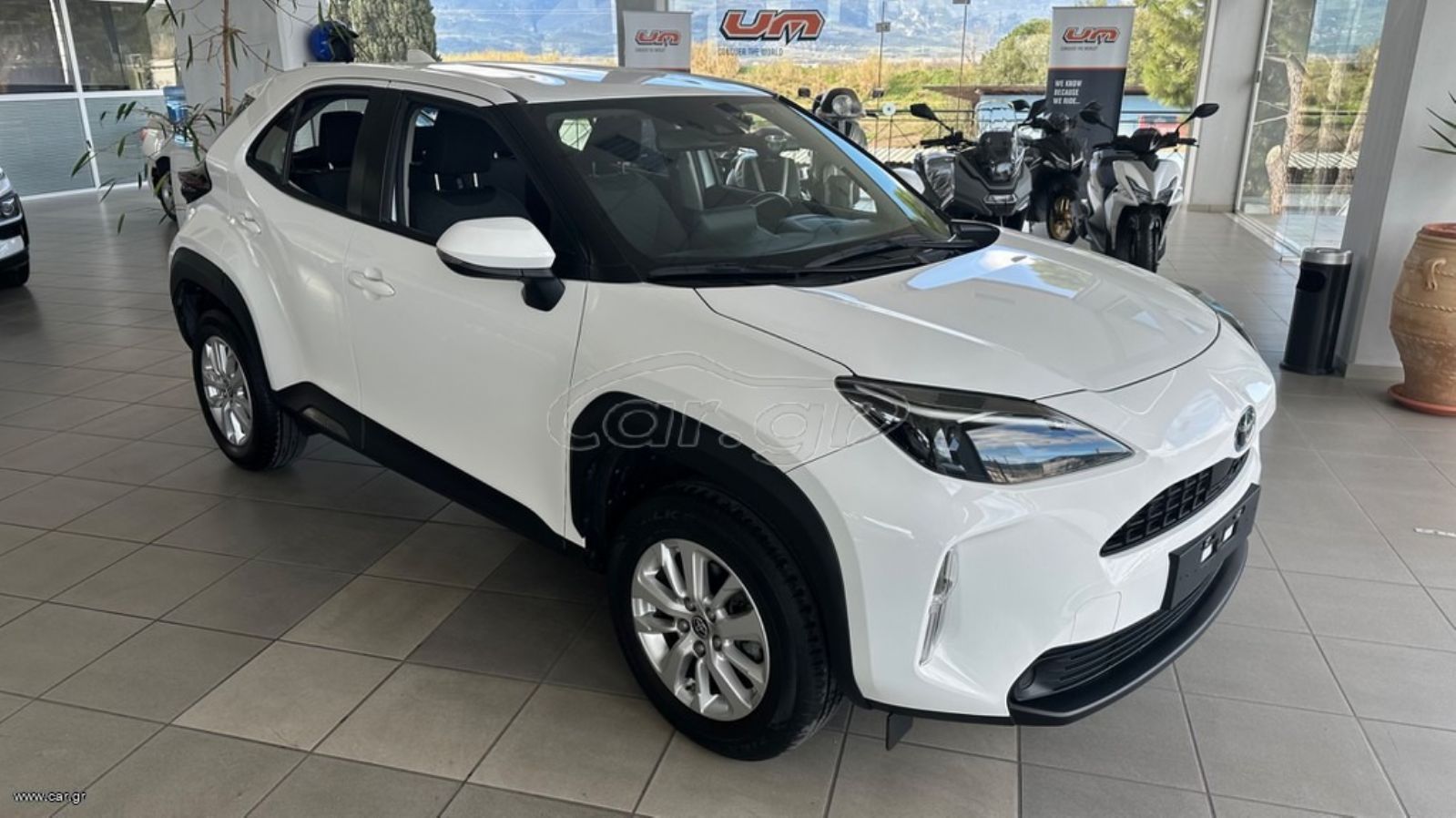 TOYOTA Yaris Cross 2022