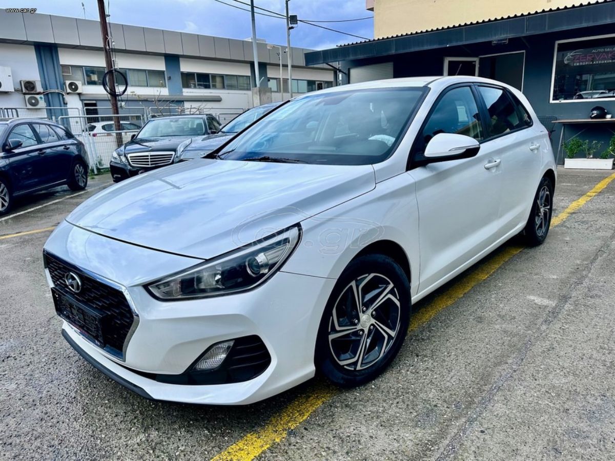 HYUNDAI i30 2019