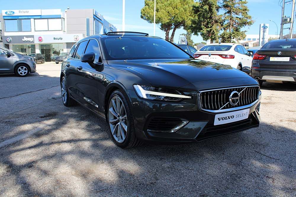 VOLVO V60 2021