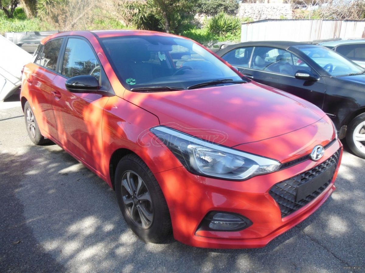 HYUNDAI i20 2019
