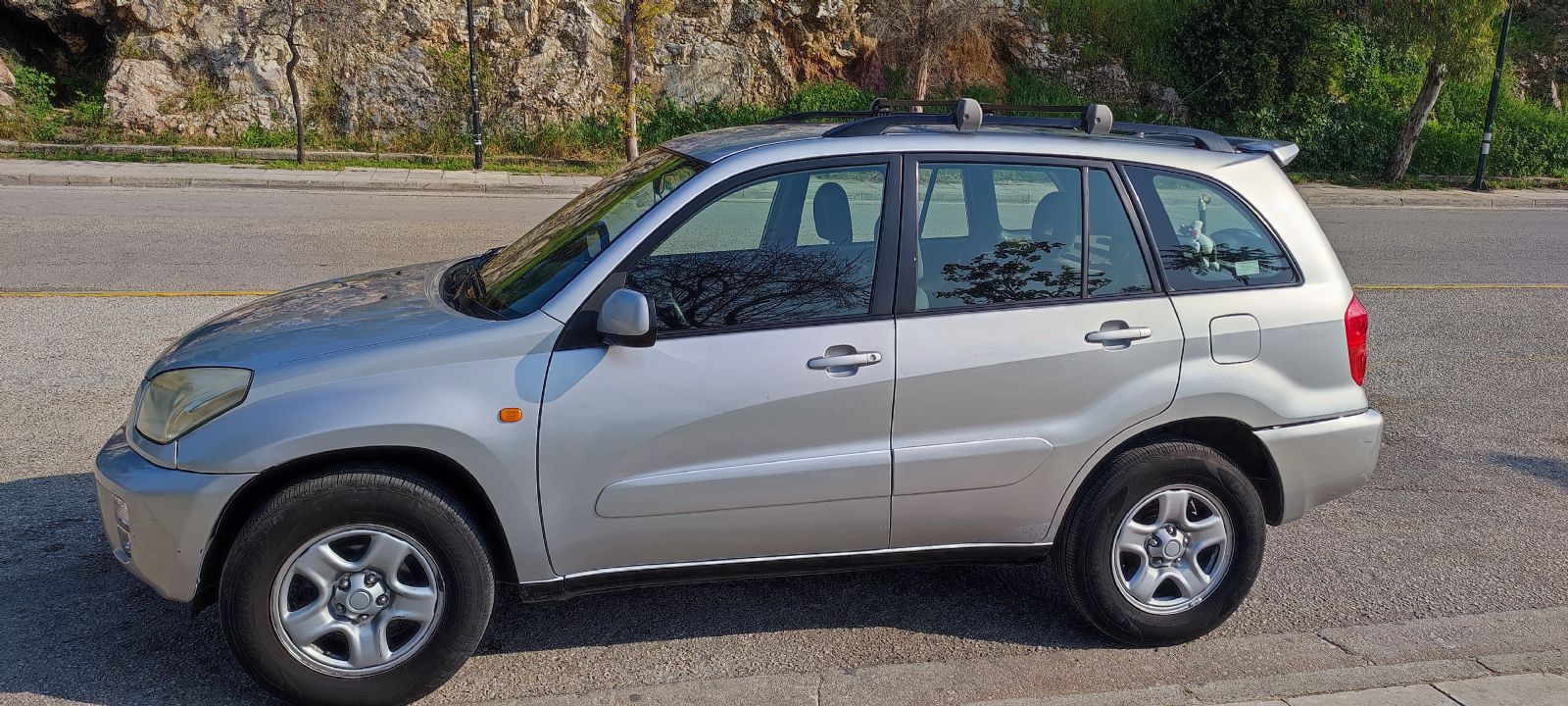 TOYOTA RAV4 2001