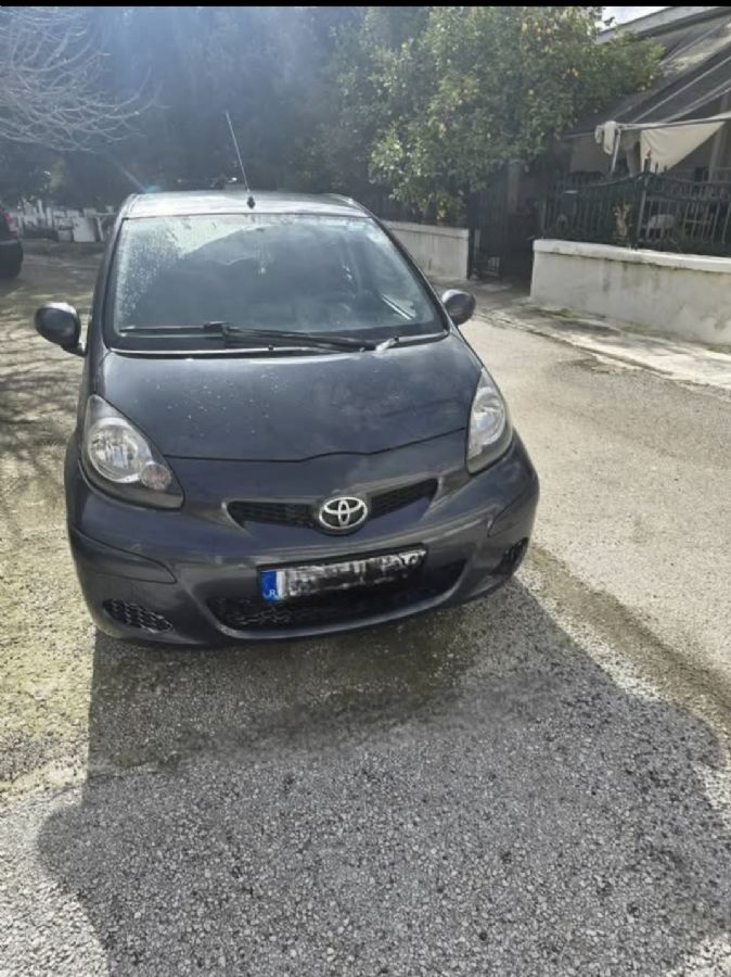 TOYOTA AYGO 2011