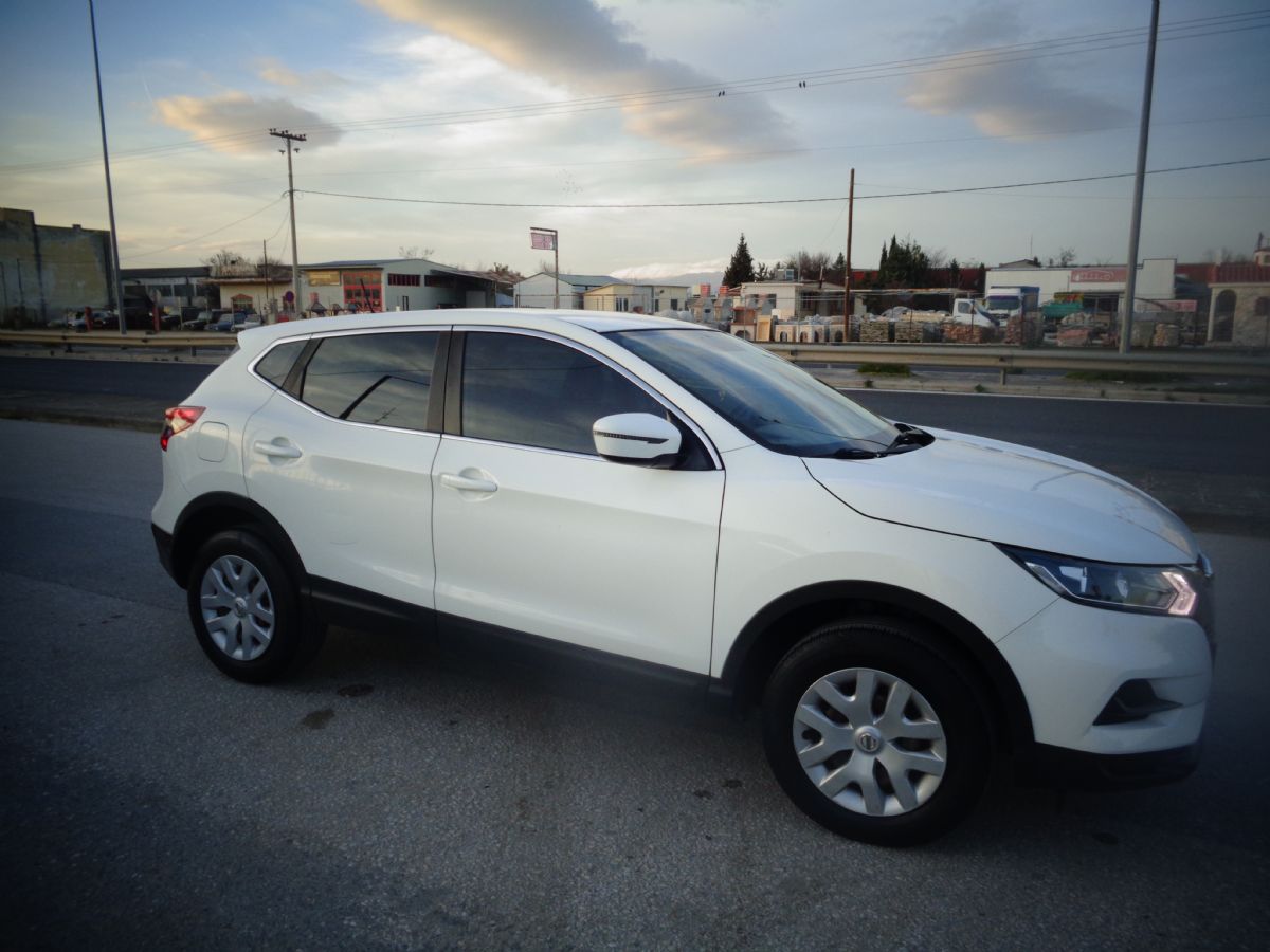 NISSAN QASHQAI 2017