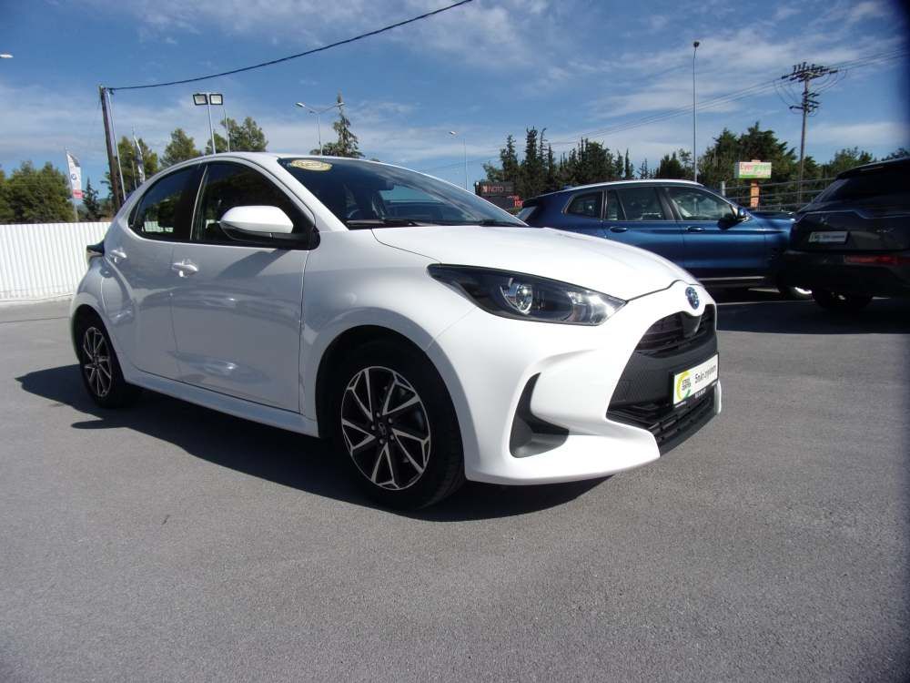 TOYOTA YARIS 2021