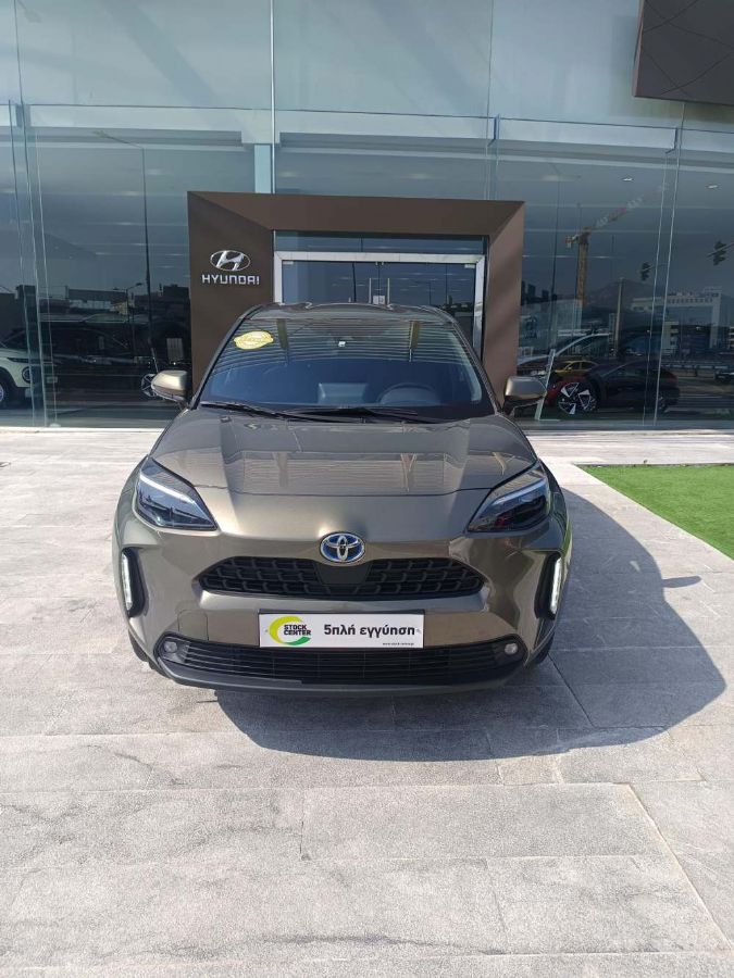 TOYOTA Yaris Cross 2024