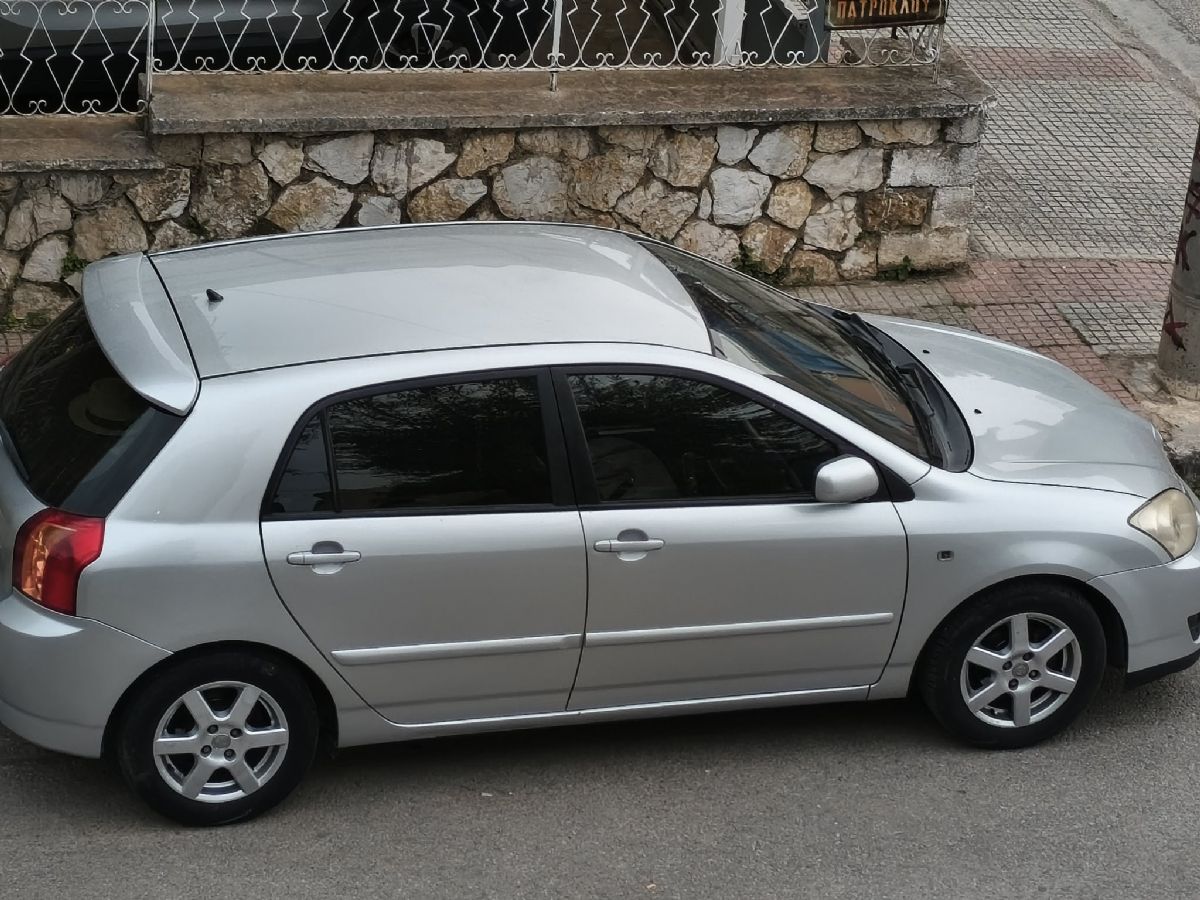 TOYOTA COROLLA 2005