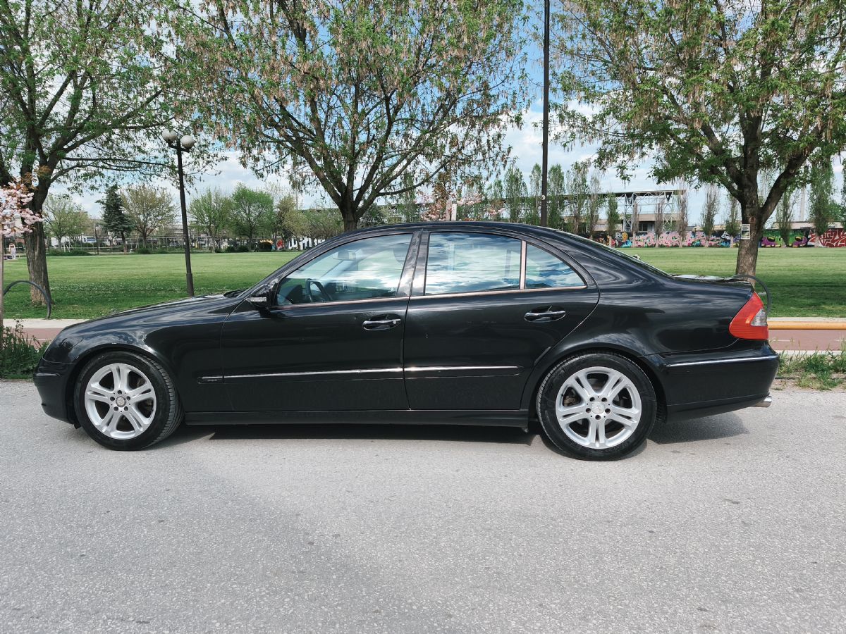 MERCEDES E200 2007