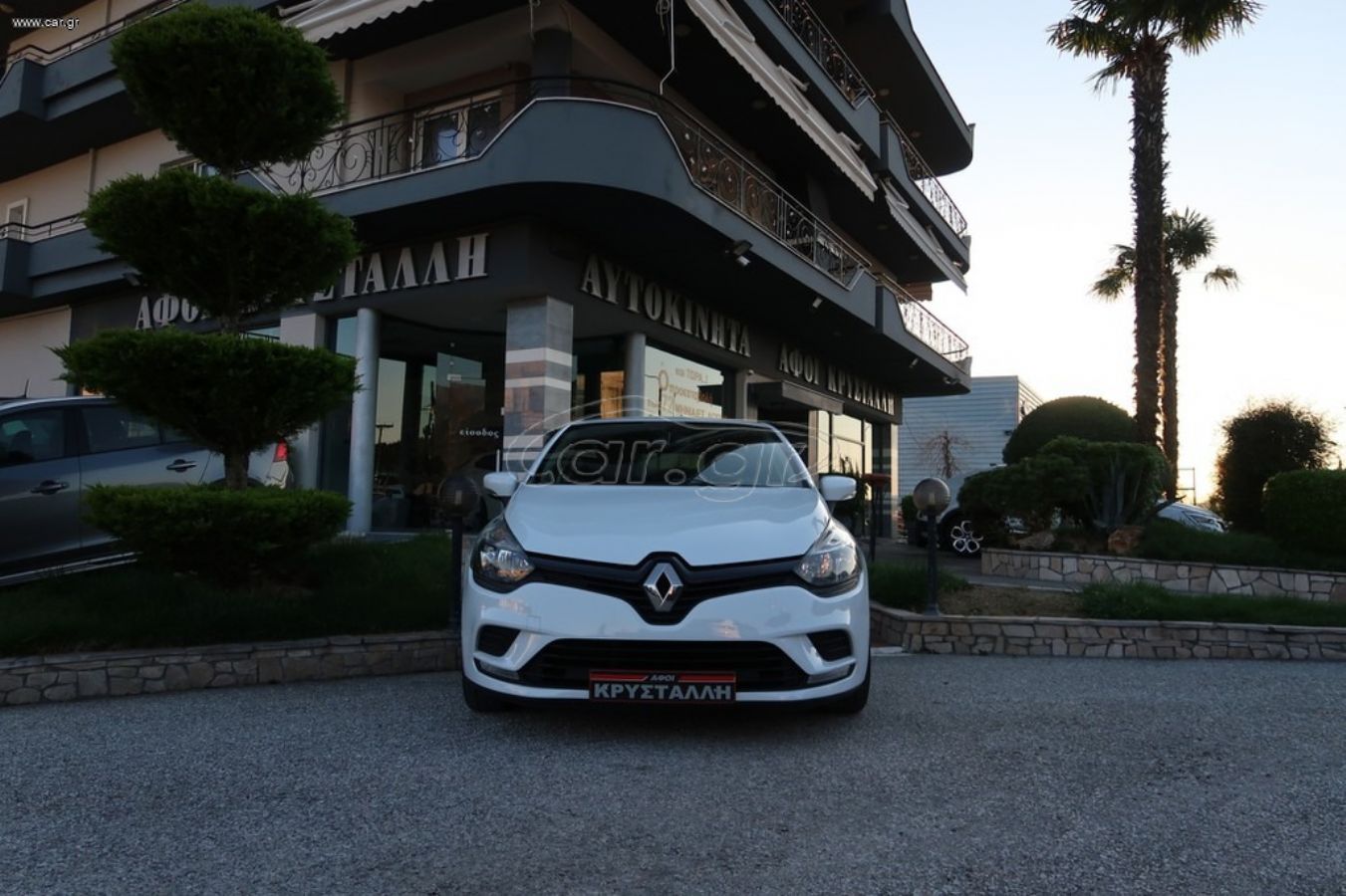 RENAULT CLIO 2019
