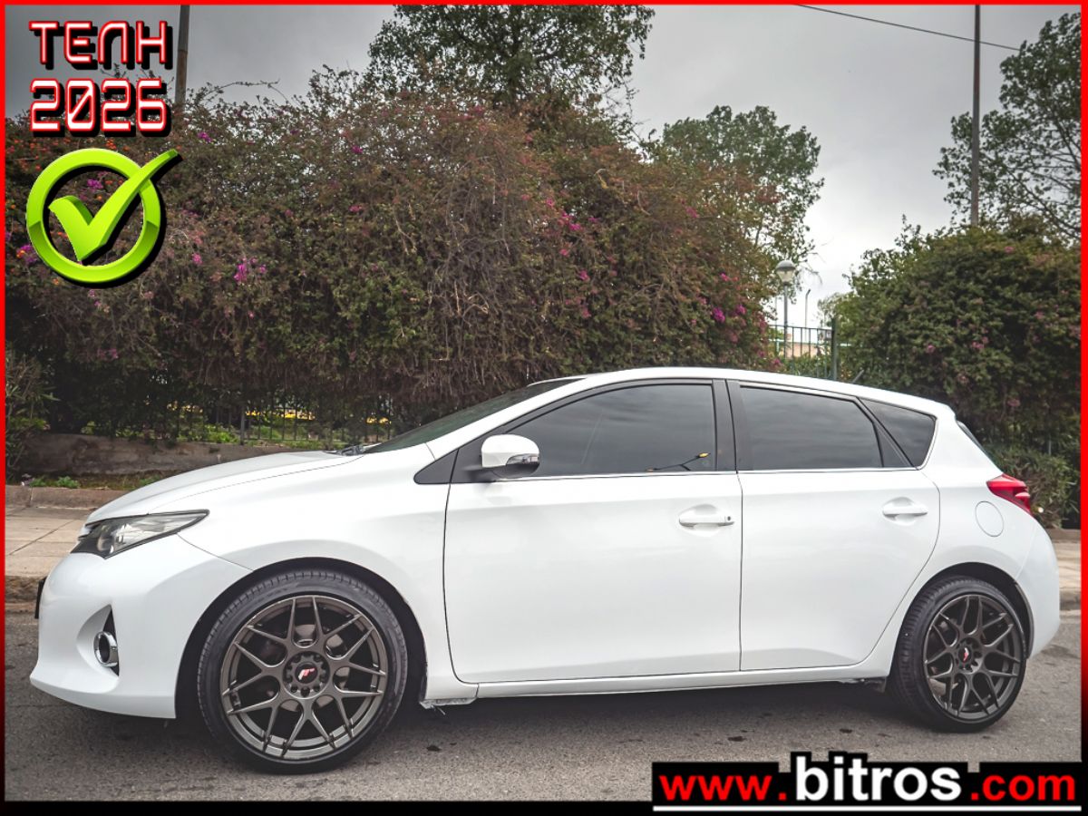 TOYOTA AURIS 2013